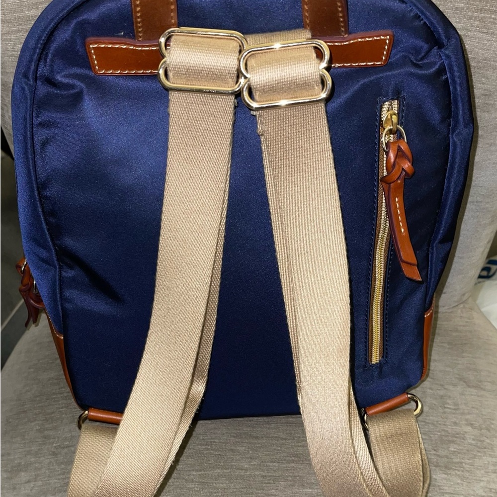 Cubs dooney and bourke backpack and wallet - Picture 7 of 10